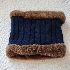 Forever 21 Vintage Y2K Cable Knit Plush Teddy Bear Cowl Neck Winter Gator